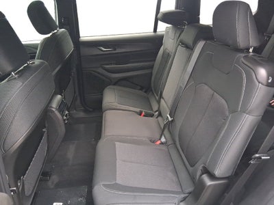 2027 Jeep Grand Cherokee L GRAND CHEROKEE L LAREDO 4X4