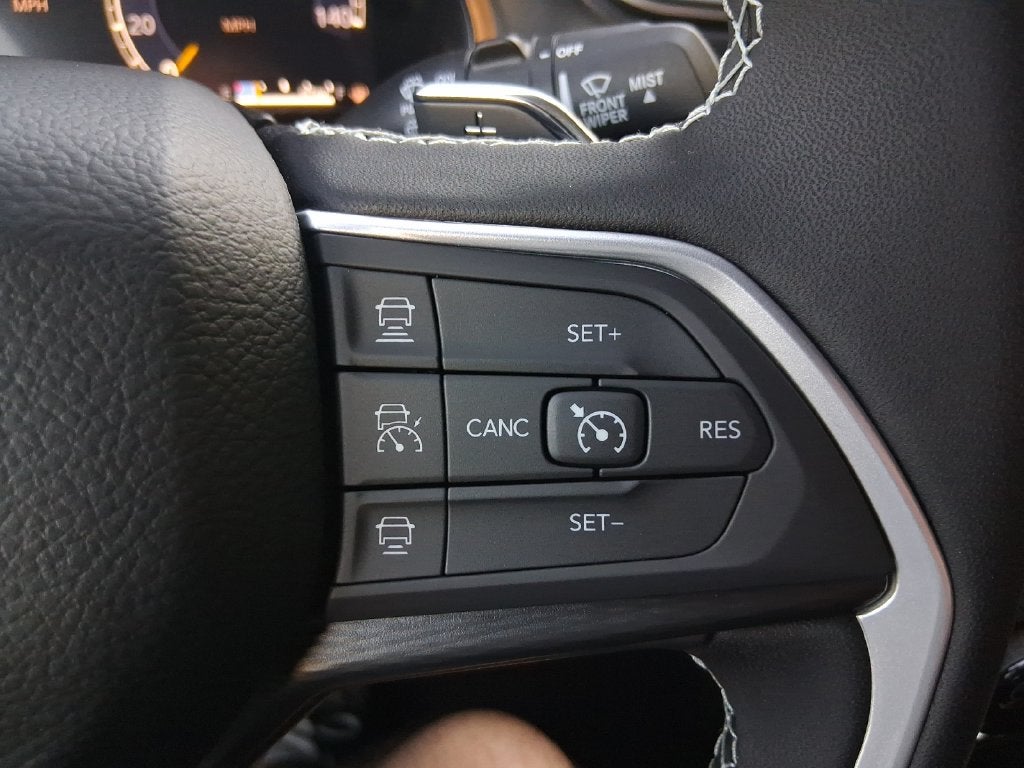 2027 Jeep Grand Cherokee L GRAND CHEROKEE L LAREDO 4X4