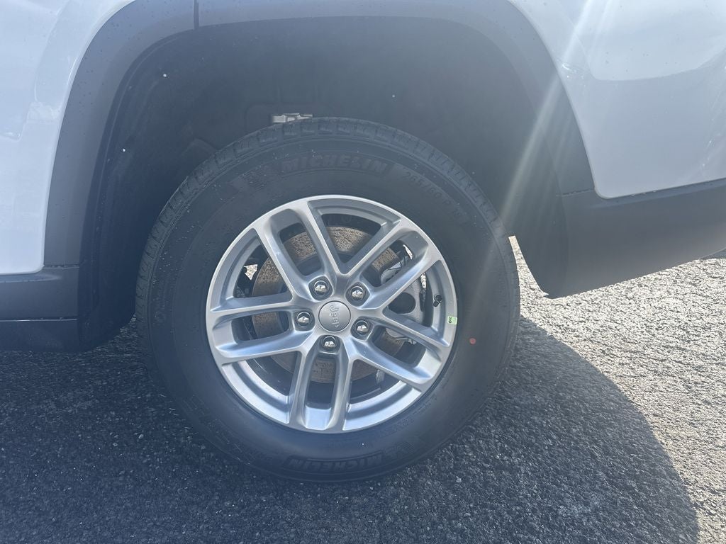 2026 Jeep Grand Cherokee L GRAND CHEROKEE L LAREDO 4X4