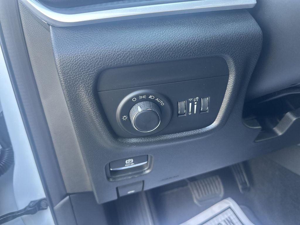 2026 Jeep Grand Cherokee L GRAND CHEROKEE L LAREDO 4X4