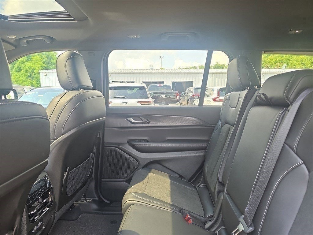 2025 Jeep Grand Cherokee L GRAND CHEROKEE L ALTITUDE X 4X4