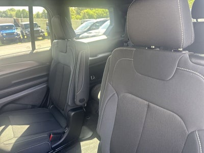 2026 Jeep Grand Cherokee L GRAND CHEROKEE L LAREDO 4X4