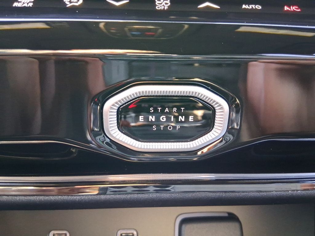 2026 Jeep Grand Cherokee L GRAND CHEROKEE L LAREDO ALTITUDE 4X4
