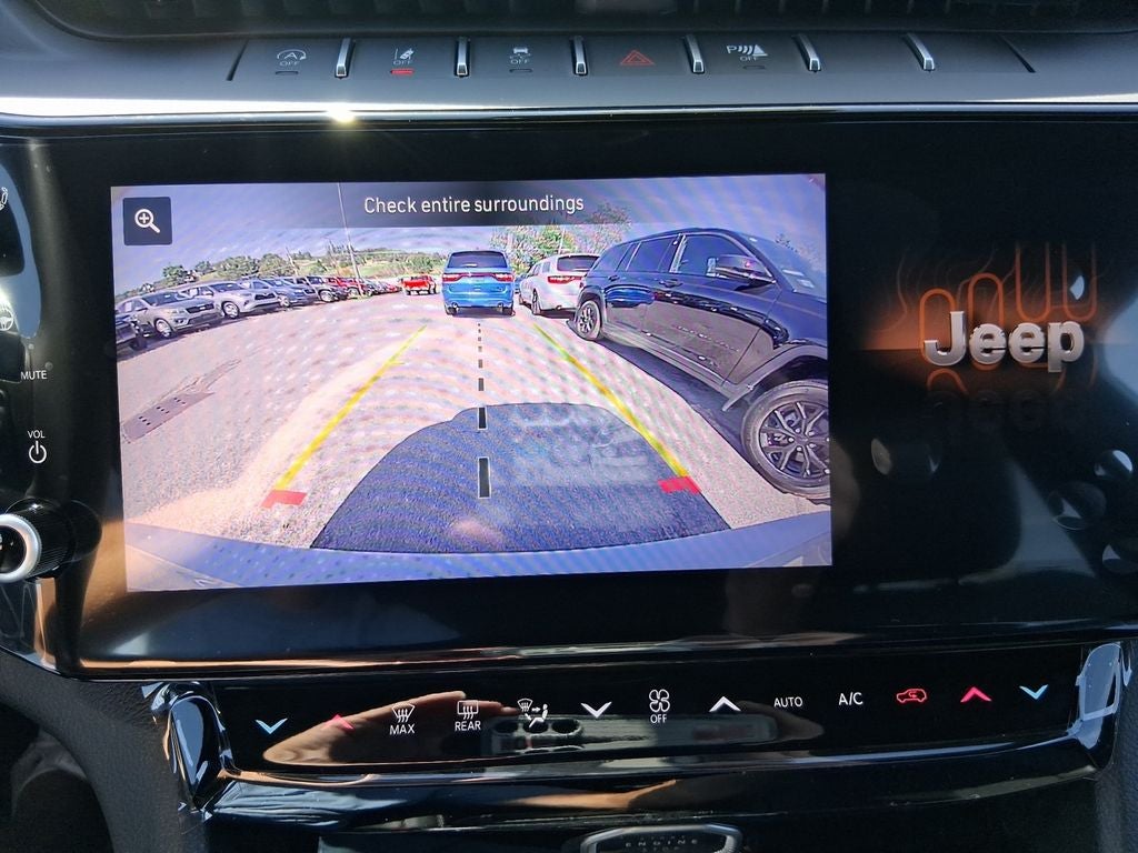 2026 Jeep Grand Cherokee L GRAND CHEROKEE L LAREDO ALTITUDE 4X4