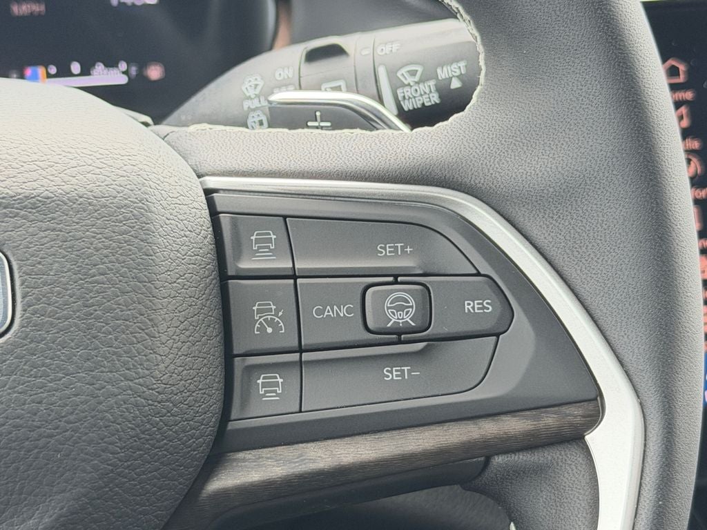 2026 Jeep Grand Cherokee L GRAND CHEROKEE L LAREDO ALTITUDE 4X4