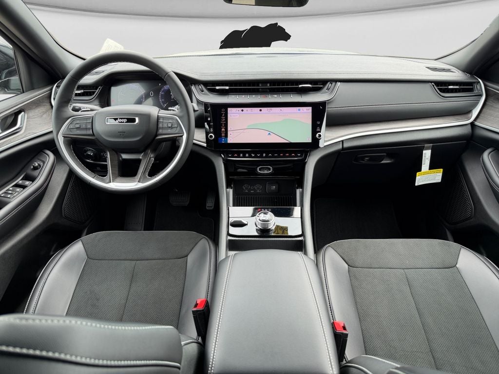 2026 Jeep Grand Cherokee L GRAND CHEROKEE L LAREDO ALTITUDE 4X4