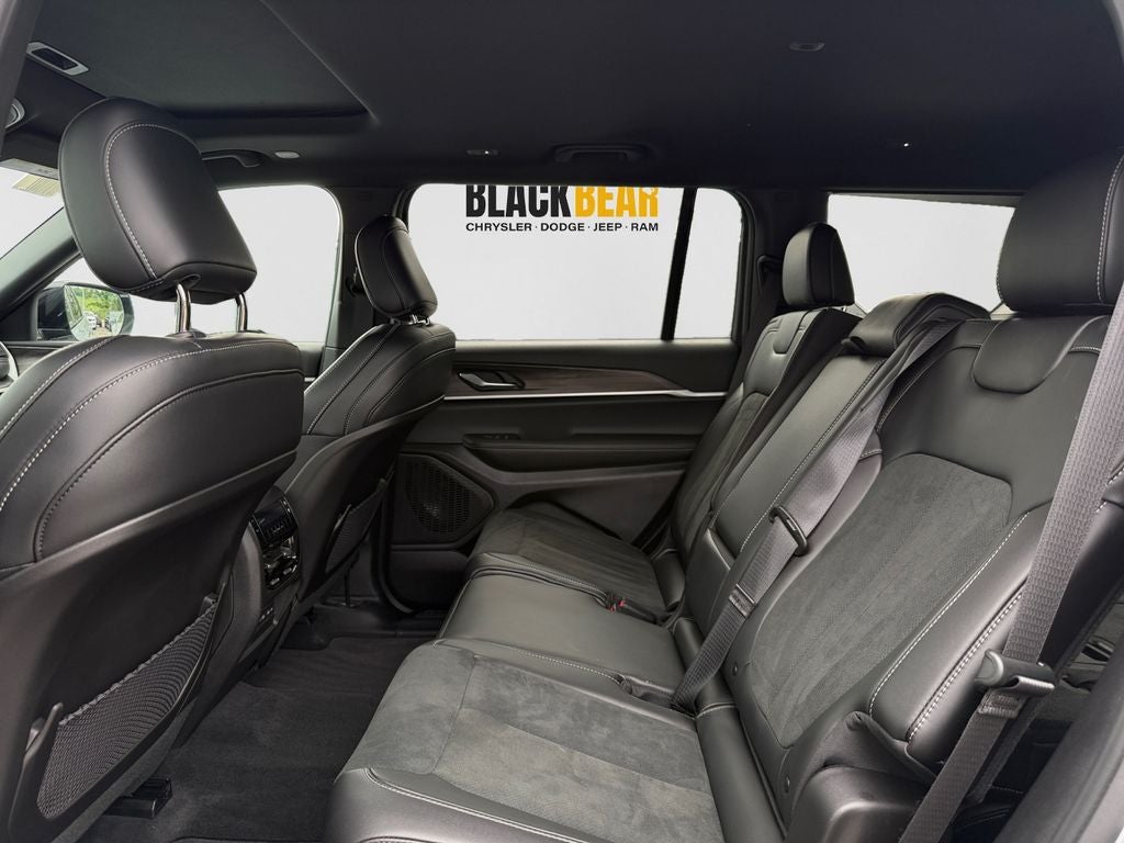 2026 Jeep Grand Cherokee L GRAND CHEROKEE L LAREDO ALTITUDE 4X4