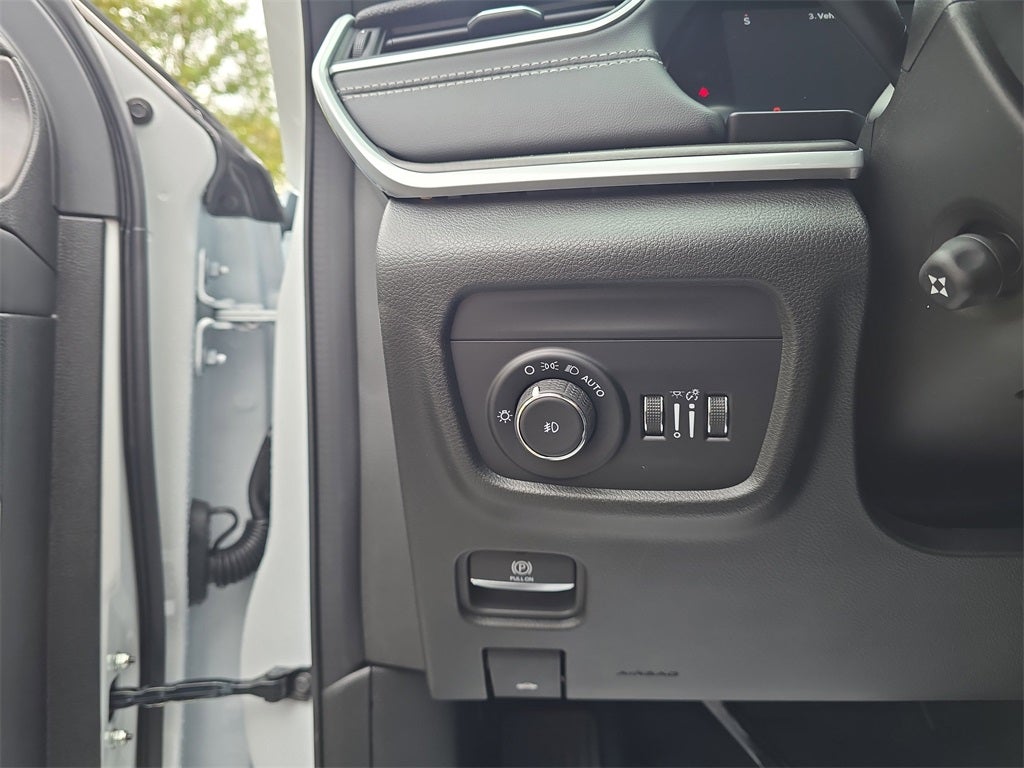 2025 Jeep Grand Cherokee L GRAND CHEROKEE L LIMITED 4X4