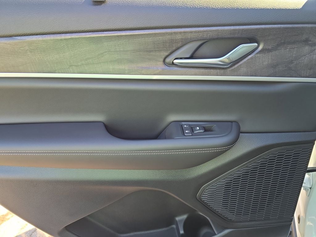 2025 Jeep Grand Cherokee L GRAND CHEROKEE L LIMITED 4X4