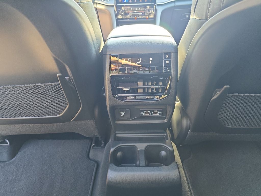 2025 Jeep Grand Cherokee L GRAND CHEROKEE L LIMITED 4X4