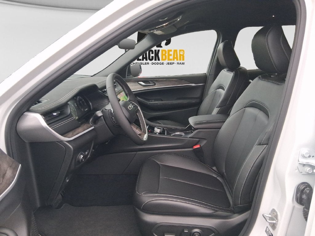2027 Jeep Grand Cherokee L GRAND CHEROKEE L LIMITED 4X4