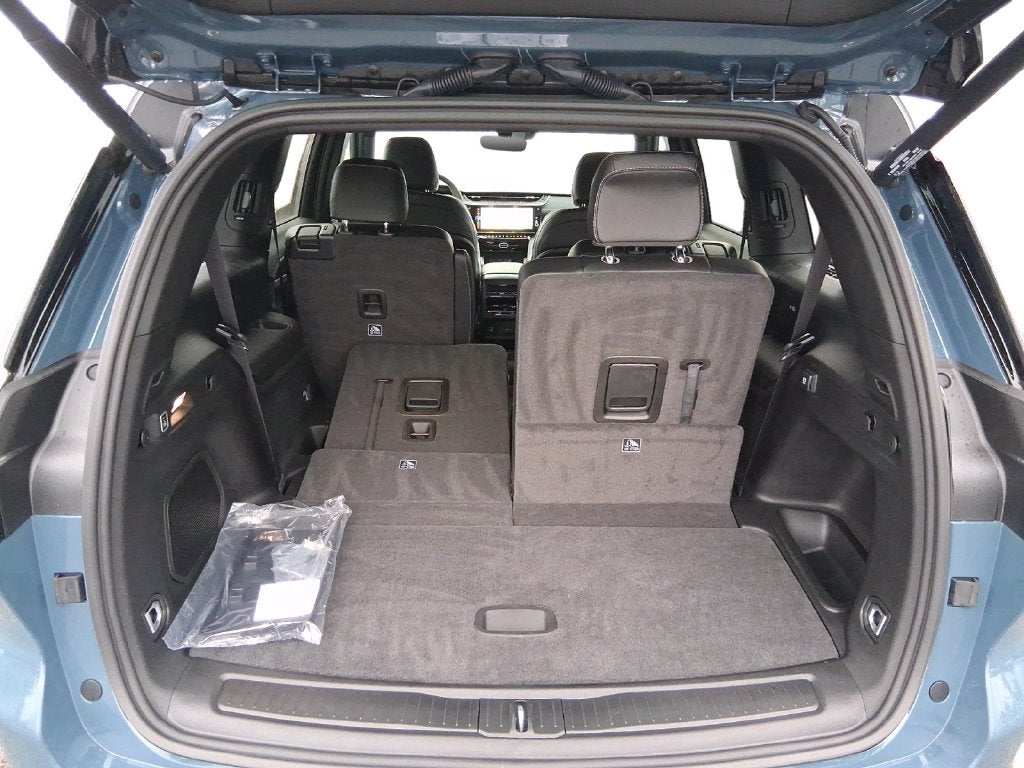 2027 Jeep Grand Cherokee L GRAND CHEROKEE L LIMITED 4X4
