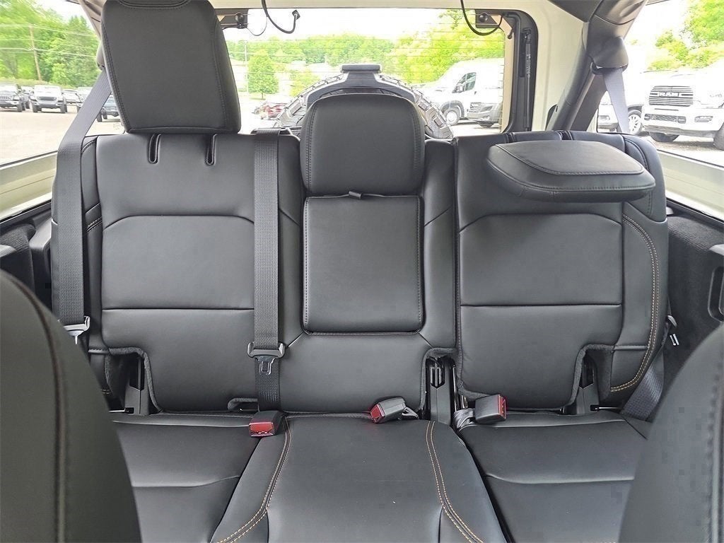 2025 Jeep Wrangler WRANGLER 4-DOOR RUBICON 392