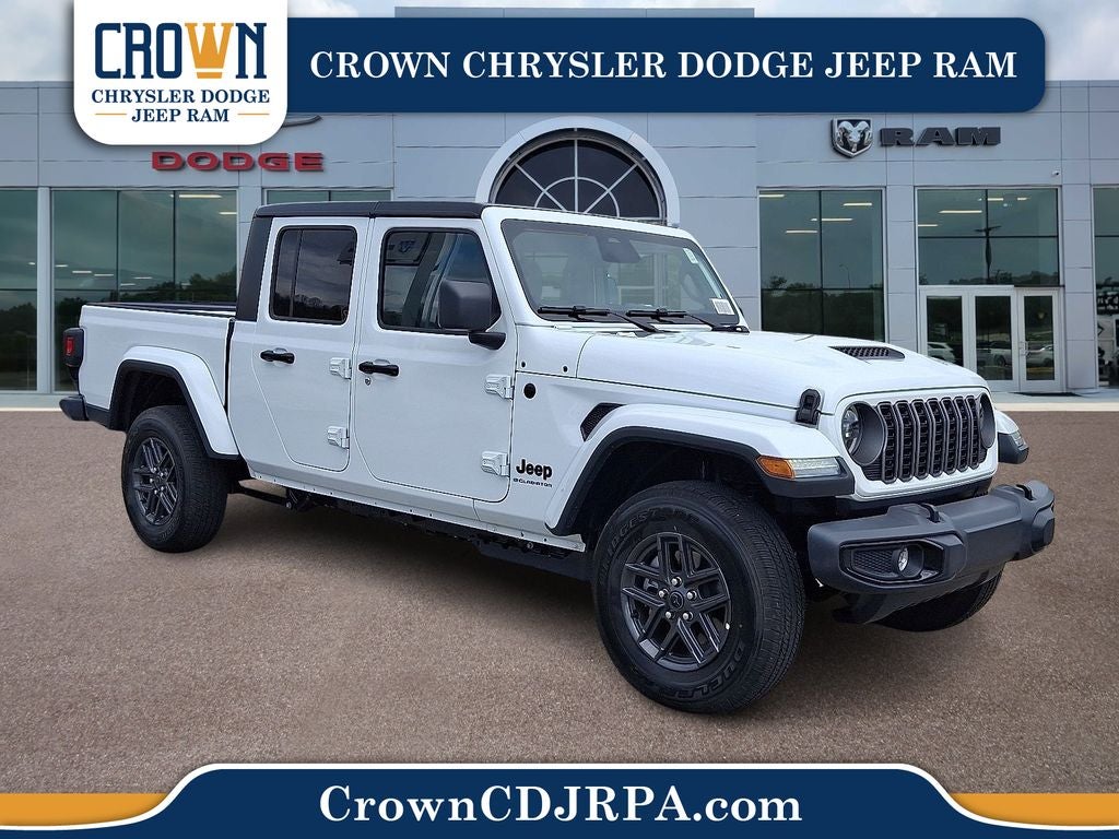 2026 Jeep Gladiator Sport S Auto's photo
