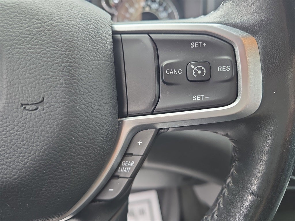 2022 RAM 1500 Big Horn Crew Cab 4x4 5'7' Box