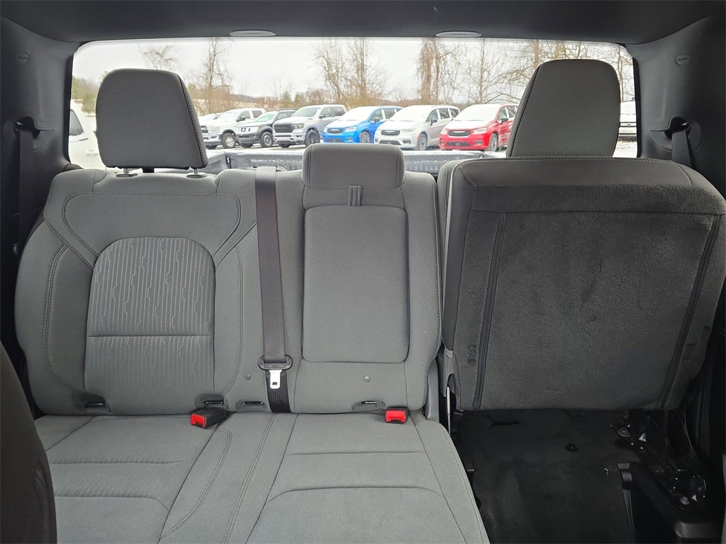 2022 RAM 1500 Big Horn Crew Cab 4x4 5'7' Box