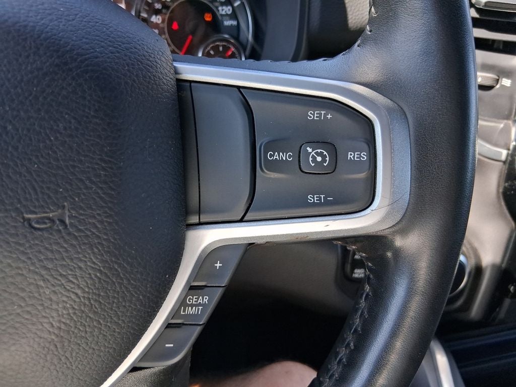 2023 RAM 1500 Big Horn Crew Cab 4x4 5'7' Box