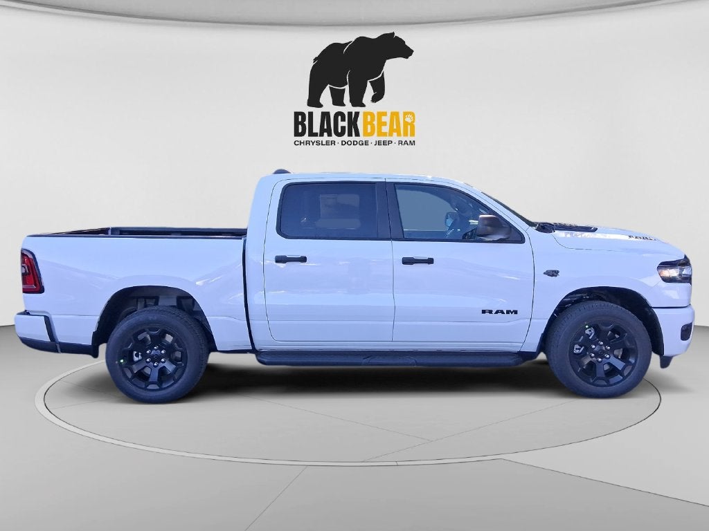 2027 RAM Ram 1500 RAM 1500 EXPRESS CREW CAB 4X4 5'7' BOX