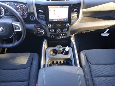 2027 RAM Ram 1500 RAM 1500 EXPRESS CREW CAB 4X4 5'7' BOX