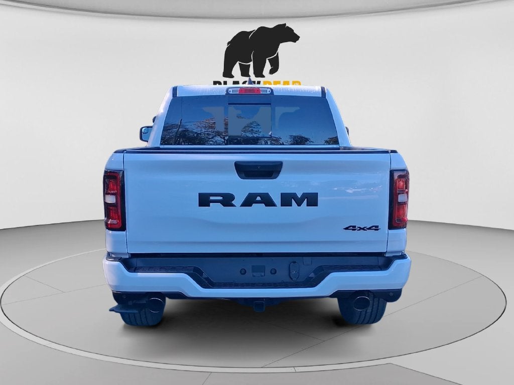 2027 RAM Ram 1500 RAM 1500 EXPRESS CREW CAB 4X4 5'7' BOX