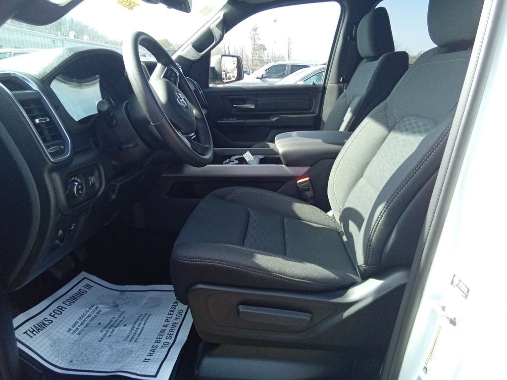 2026 RAM Ram 1500 RAM 1500 EXPRESS CREW CAB 4X4 5'7' BOX