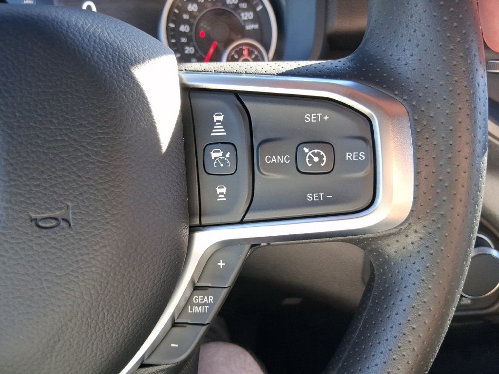2027 RAM Ram 1500 RAM 1500 WARLOCK CREW CAB 4X4 5'7' BOX