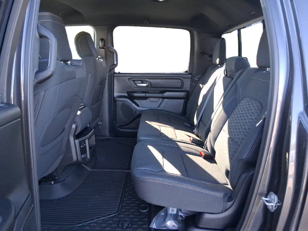 2027 RAM Ram 1500 RAM 1500 WARLOCK CREW CAB 4X4 5'7' BOX