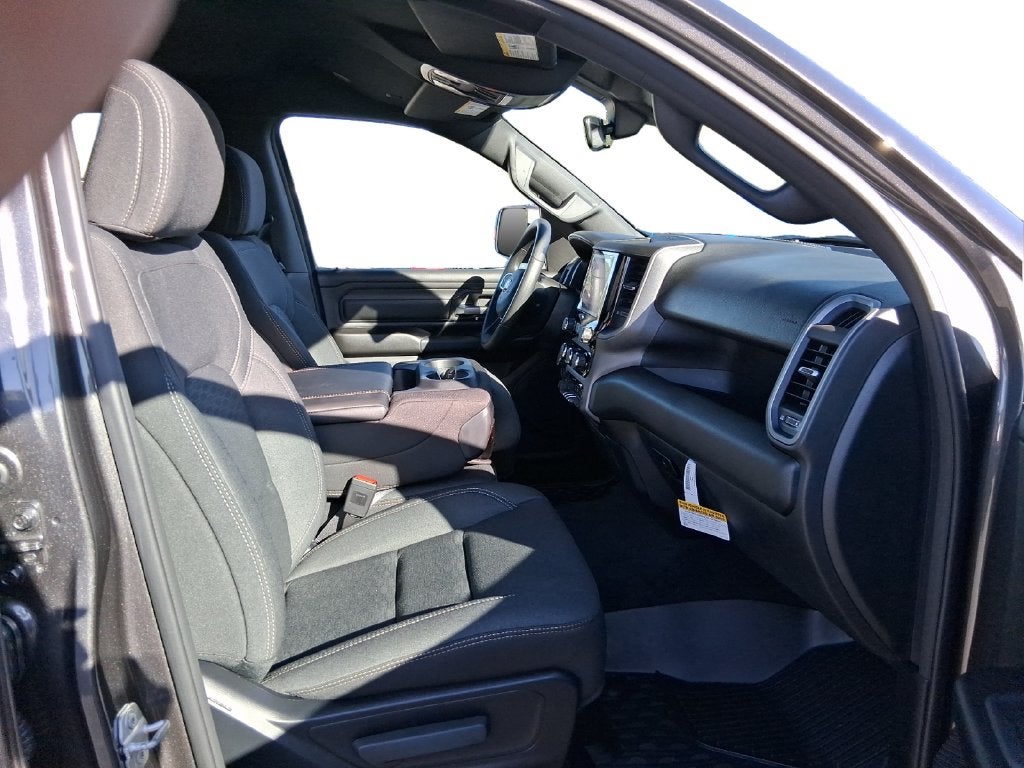 2027 RAM Ram 1500 RAM 1500 WARLOCK CREW CAB 4X4 5'7' BOX