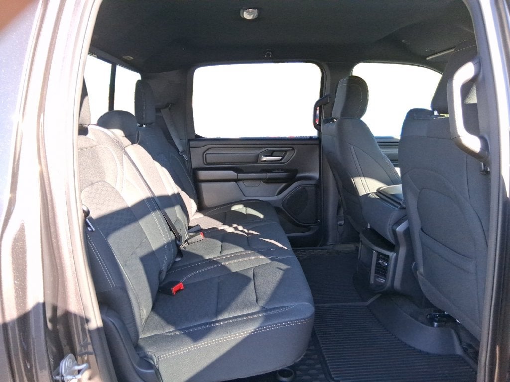 2027 RAM Ram 1500 RAM 1500 WARLOCK CREW CAB 4X4 5'7' BOX