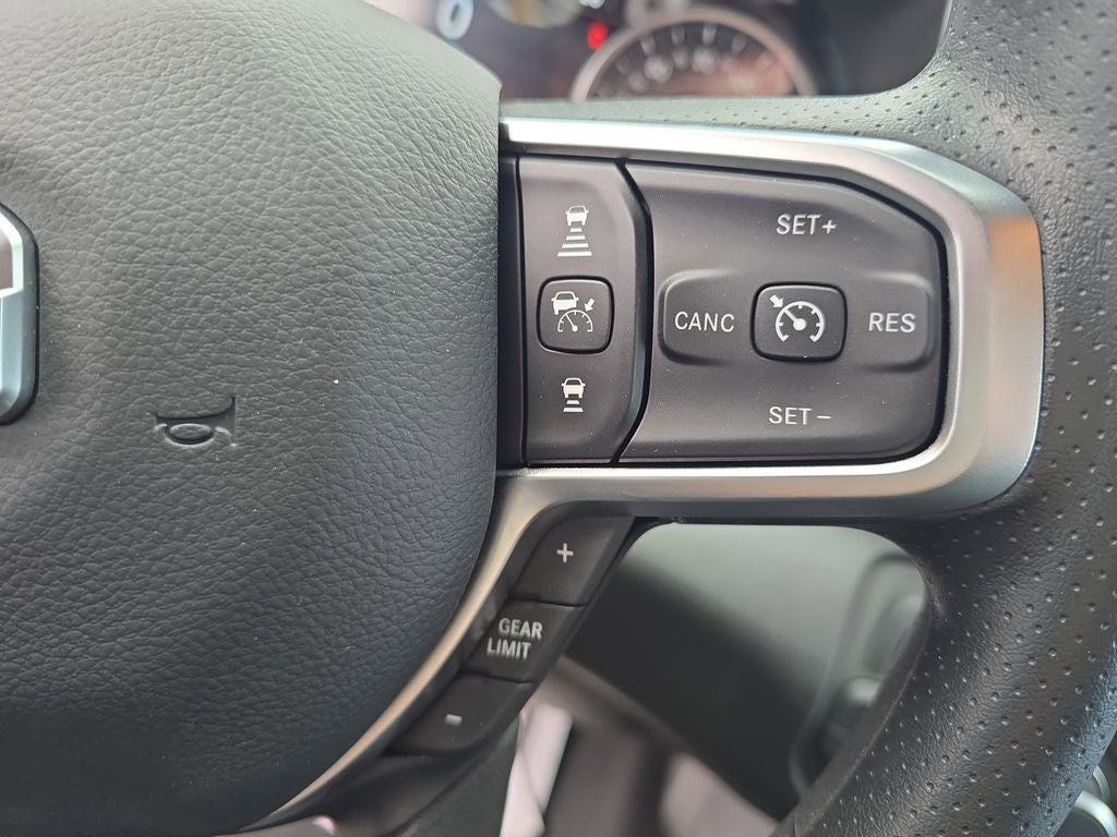 2026 RAM Ram 1500 RAM 1500 EXPRESS CREW CAB 4X4 5'7' BOX