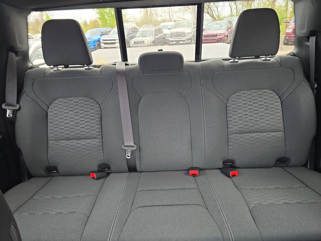 2026 RAM Ram 1500 RAM 1500 EXPRESS CREW CAB 4X4 5'7' BOX