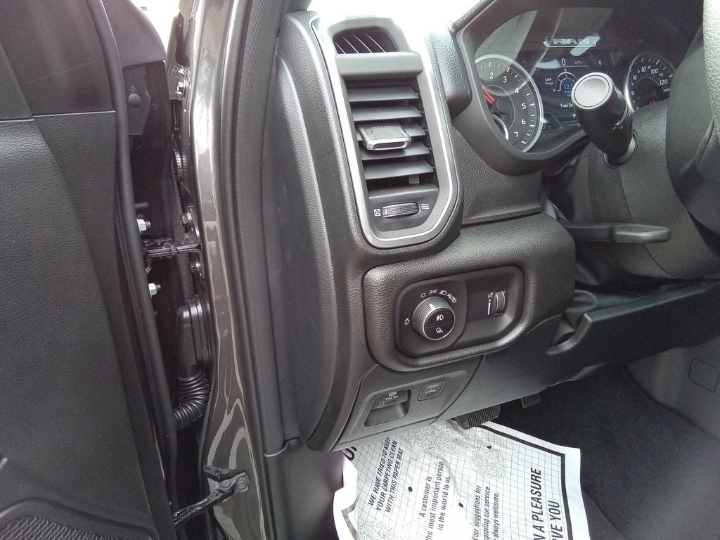 2026 RAM Ram 1500 RAM 1500 EXPRESS CREW CAB 4X4 5'7' BOX