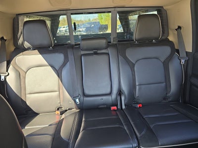 2020 RAM 1500 Laramie Crew Cab 4x4 5'7' Box