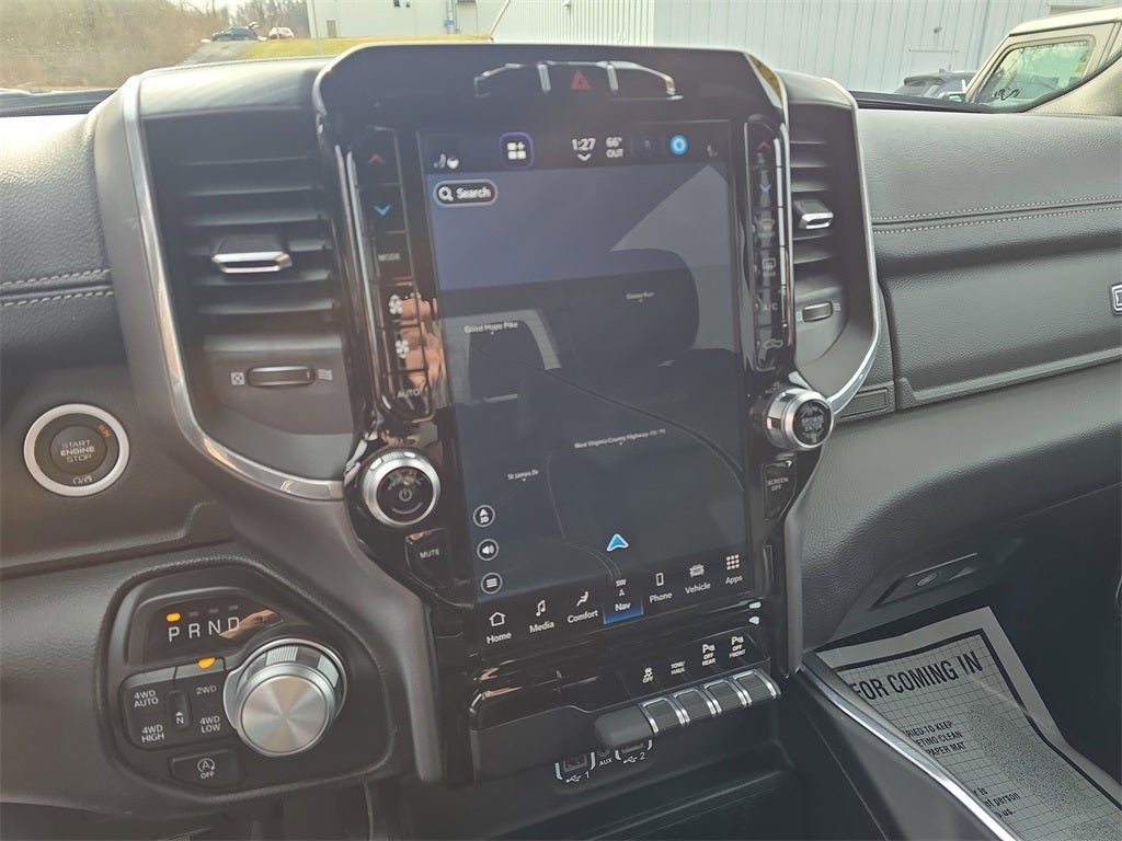 2023 RAM 1500 Laramie Crew Cab 4x4 5'7' Box