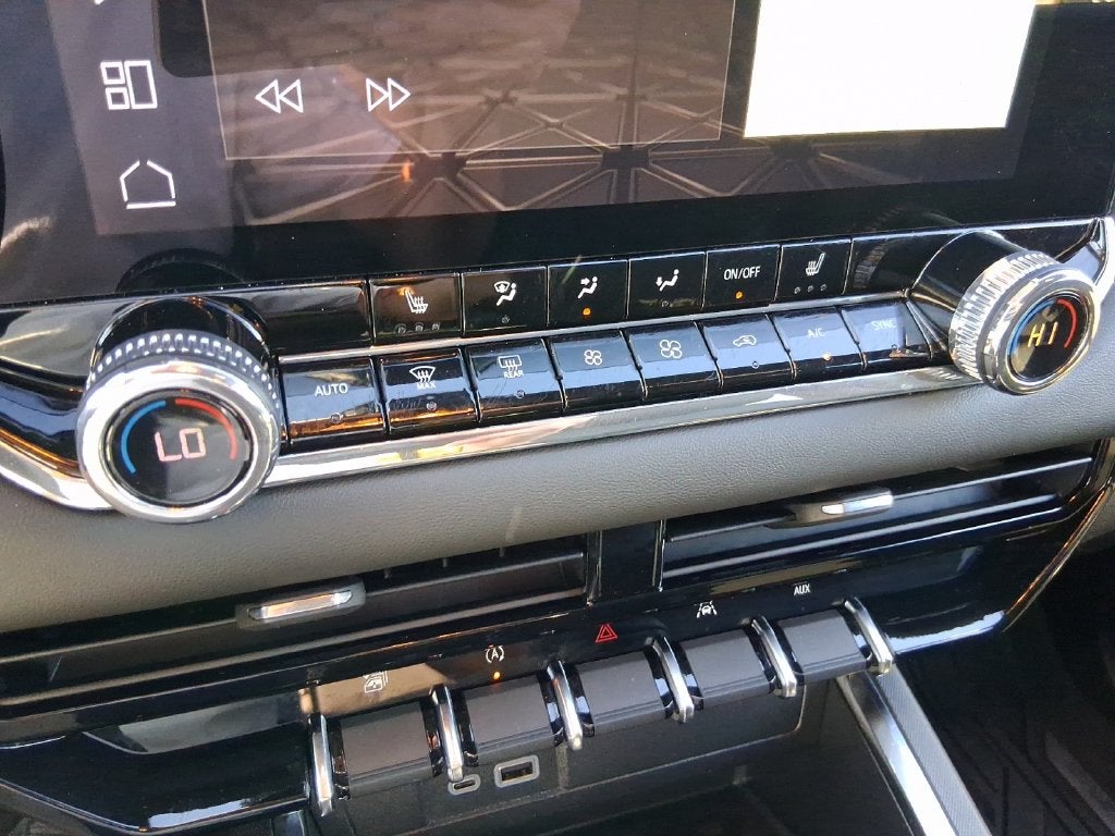 2025 GMC Canyon 4WD Elevation