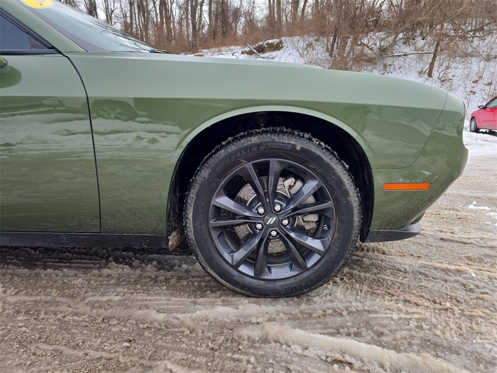 2022 Dodge Challenger SXT AWD