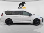 2027 Chrysler Pacifica PACIFICA SELECT AWD