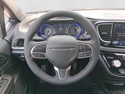 2027 Chrysler Pacifica PACIFICA SELECT AWD