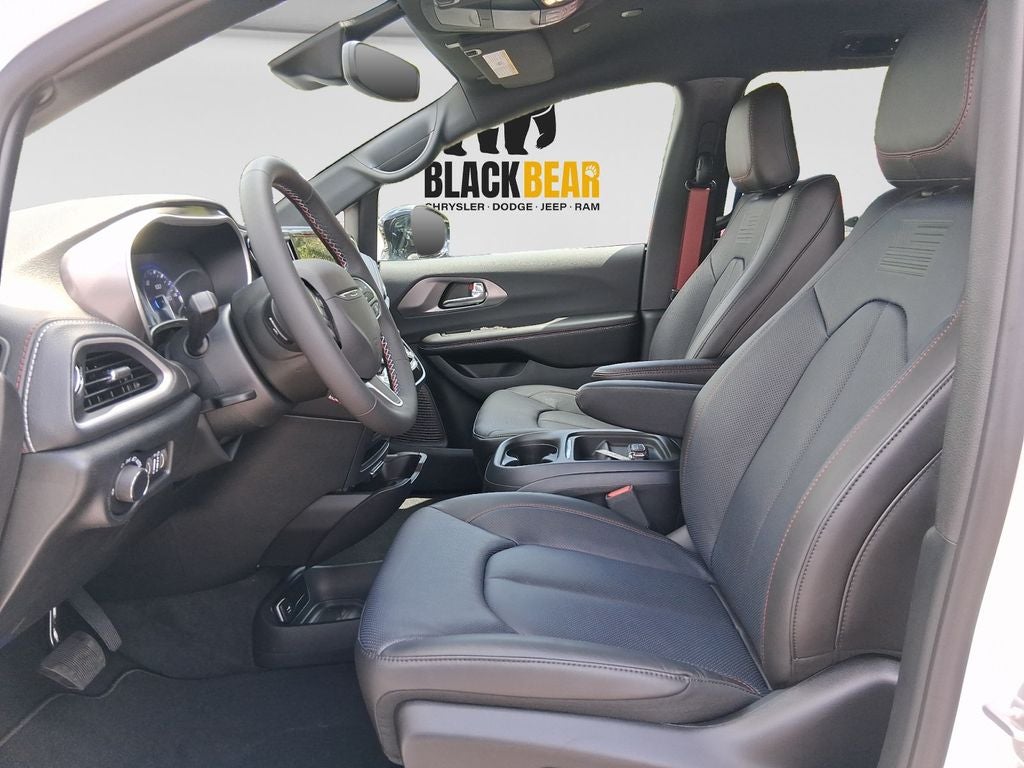 2027 Chrysler Pacifica PACIFICA SELECT AWD