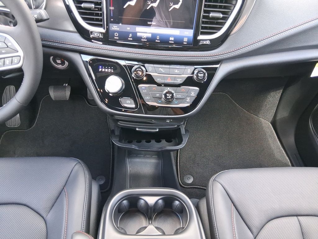 2027 Chrysler Pacifica PACIFICA SELECT AWD