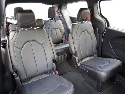2027 Chrysler Pacifica PACIFICA SELECT AWD
