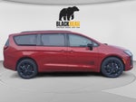 2027 Chrysler Pacifica PACIFICA SELECT AWD