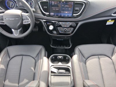 2027 Chrysler Pacifica PACIFICA SELECT AWD