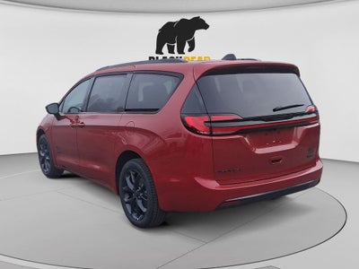 2027 Chrysler Pacifica PACIFICA SELECT AWD