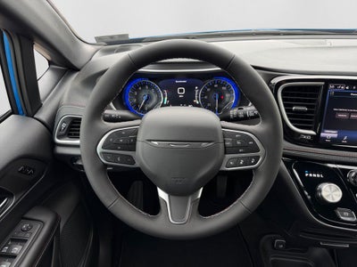 2027 Chrysler Pacifica PACIFICA SELECT AWD