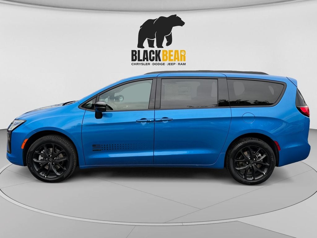 2027 Chrysler Pacifica PACIFICA SELECT AWD