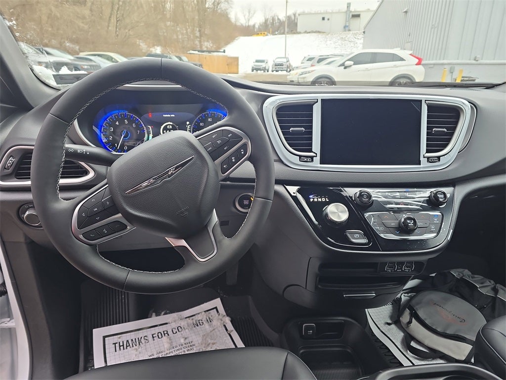 2026 Chrysler Pacifica PACIFICA SELECT AWD