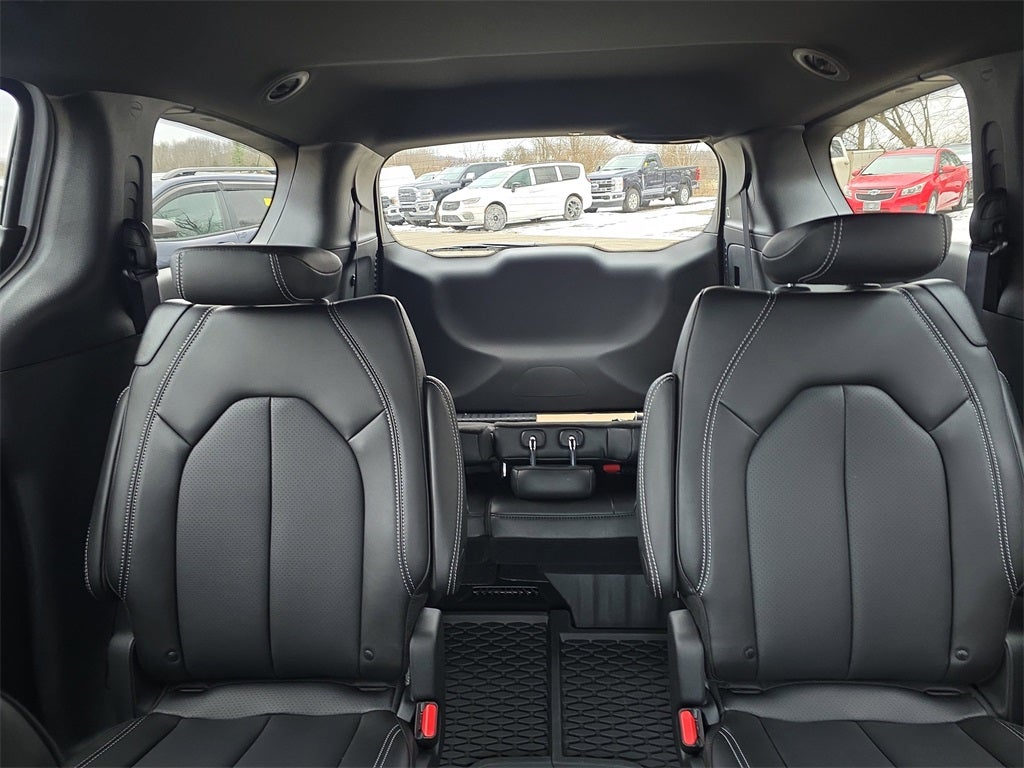 2026 Chrysler Pacifica PACIFICA SELECT AWD