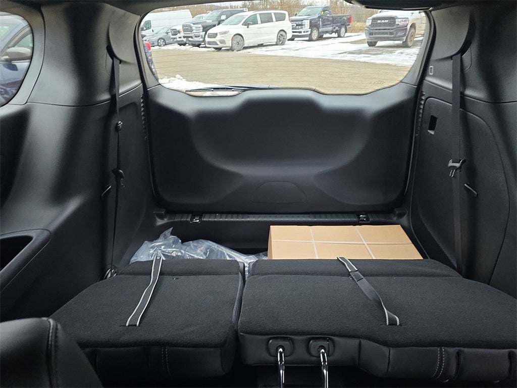 2026 Chrysler Pacifica PACIFICA SELECT AWD