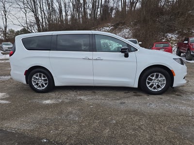 2026 Chrysler Pacifica PACIFICA SELECT AWD